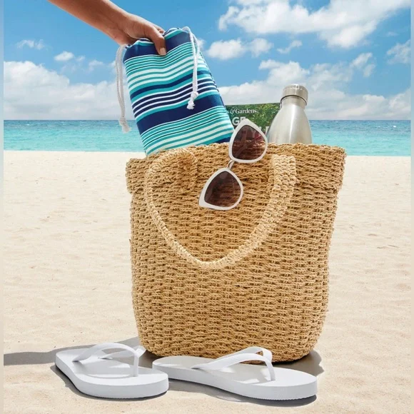 Quick Dry Travel Beach Towel Better 38" x 72" with pocket - Picture 3 of 4